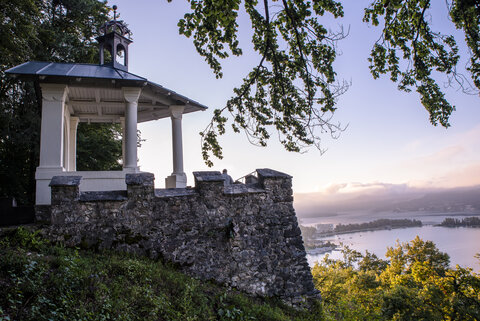 <p>Der Brahms Weg in Pörtschach ist eine gemütliche Kultur Wanderung. Im Mittelpunkt steht dabei die Geschichte und das Wirken des weltbekannten Komponisten und sein Bezug zum Wörthersee.</p>