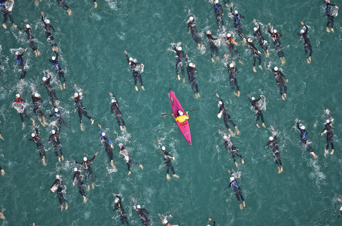 Ironman Austria in Klagenfurt am Wörthersee. Schwimmstrecke in der Klagenfurter Ostbucht.