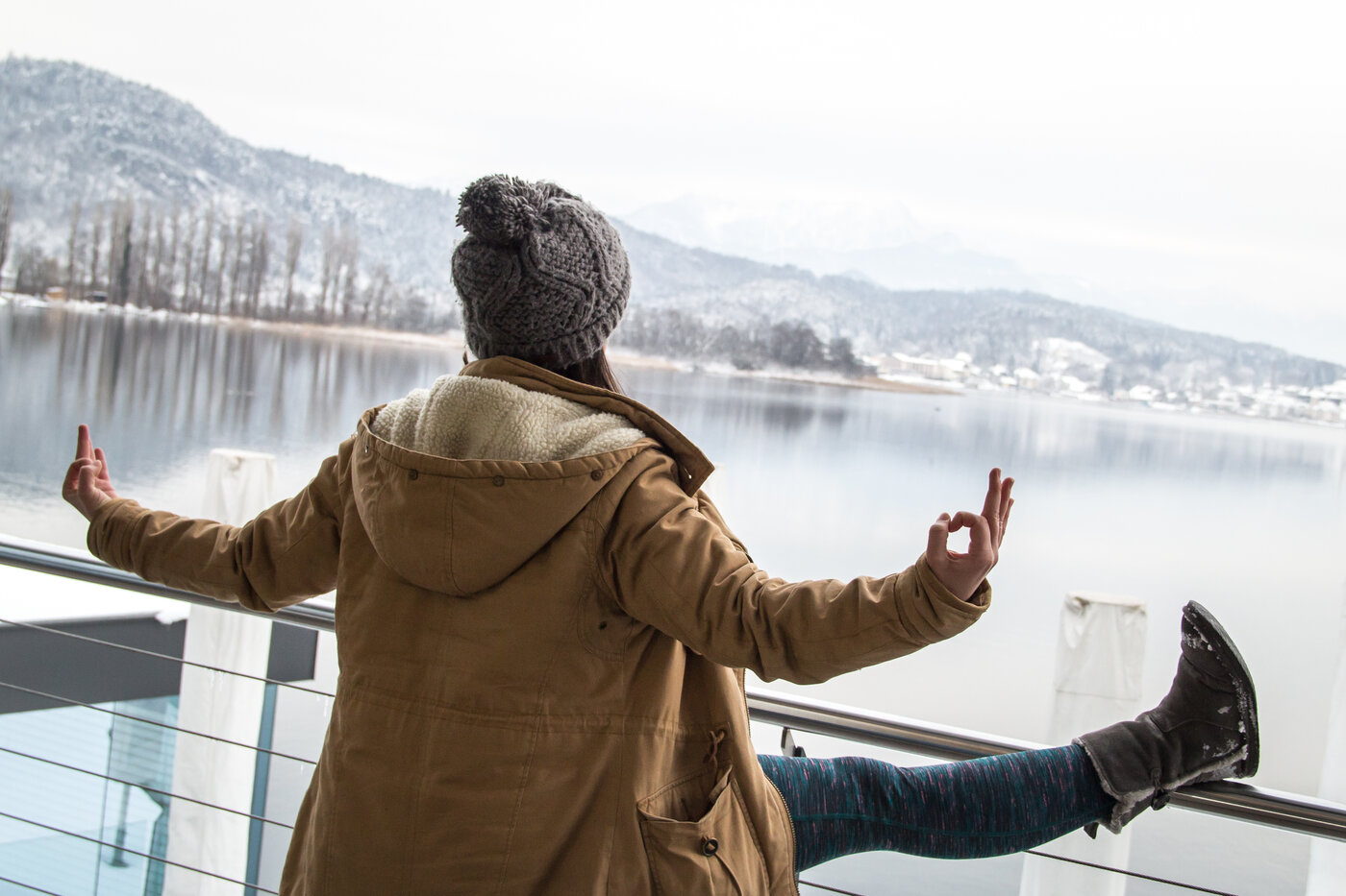 <p>Yoga im Winter im Werzers Badehaus</p>