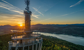 Pyramidenkogel mit dem weltweit höchsten Holzaussichtsturm.