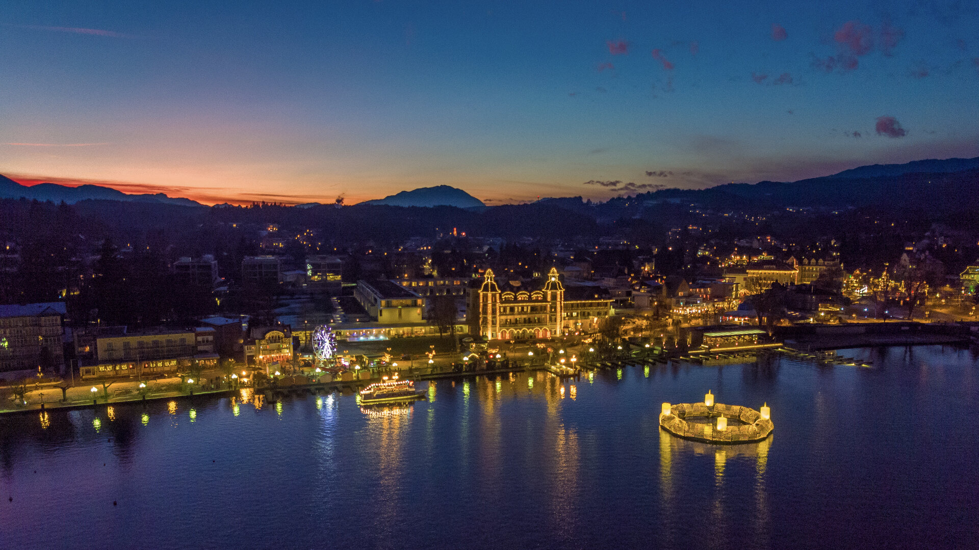 <p>Advent in Velden. Die Engelstadt am Wörthersee.</p>
