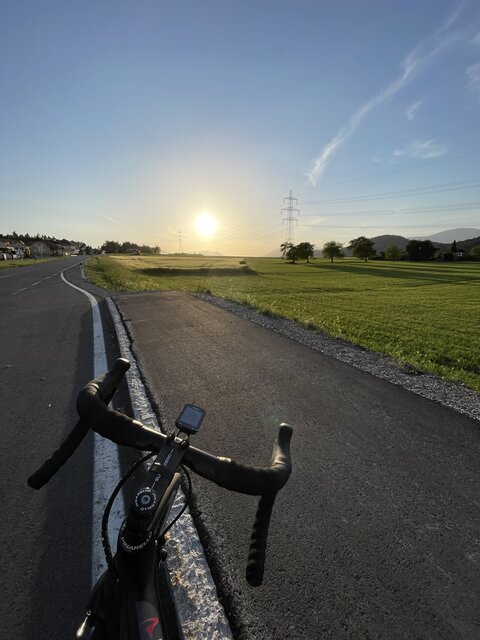 Rennradtour im Sonnenuntergang vom Wörthersee zum Faaker See